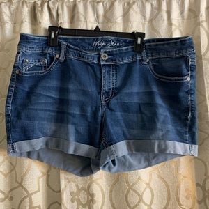Ariya Jeans Stretch Denim Shorts